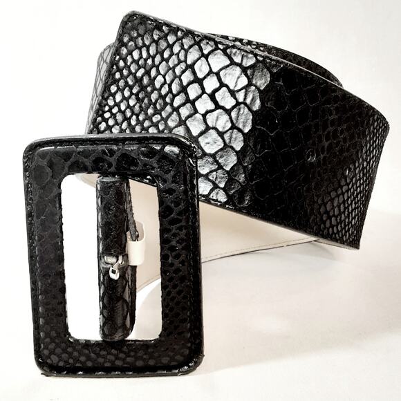 BCBGMaxazria Vintage Wide Black Snake Embossed Faux Leather Belt Size Small